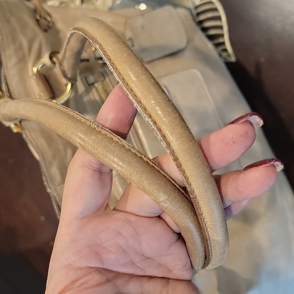 Authentic Prada leather bag - Picture 8 of 11